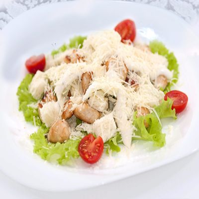Салат «Цезарь с курицей»